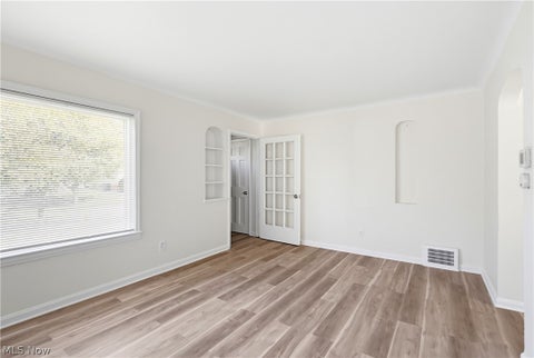 Tiny photo for 16220 Throckley Avenue, Cleveland, OH 44128 (MLS # 5255571)