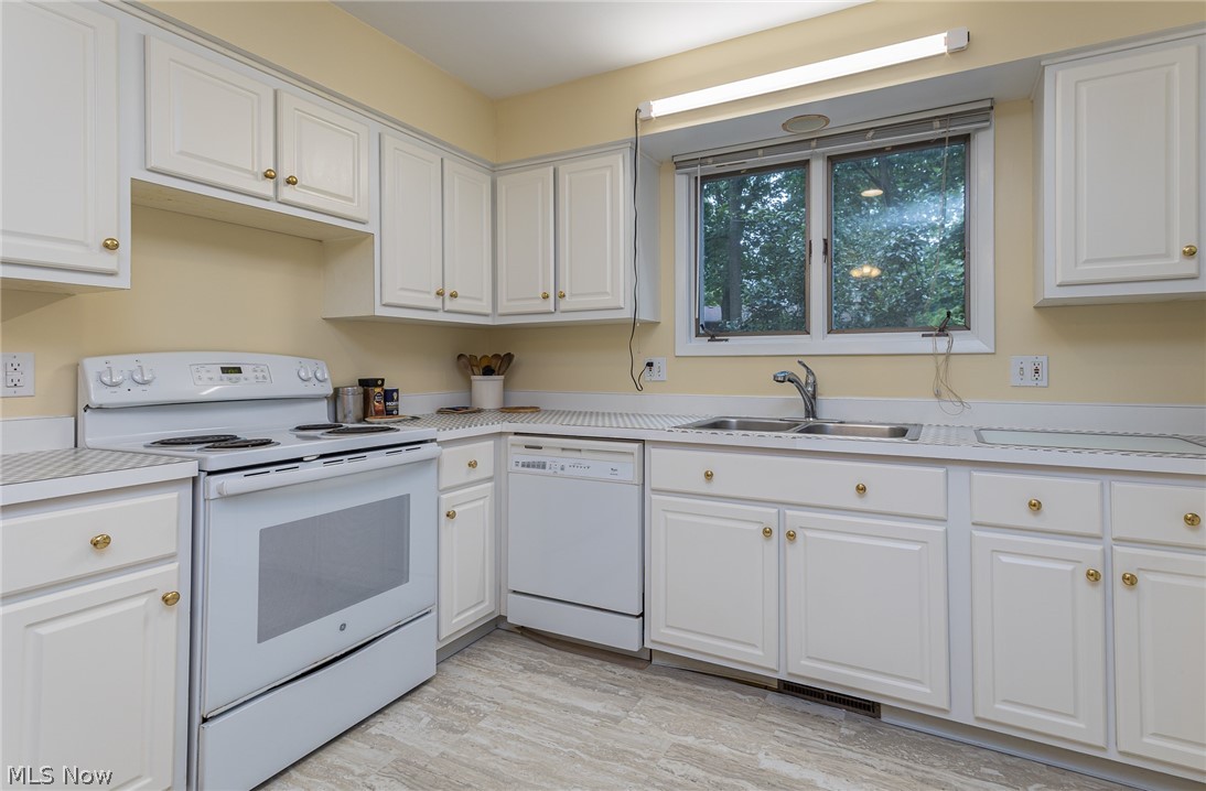 Hunting Meadows - Residential