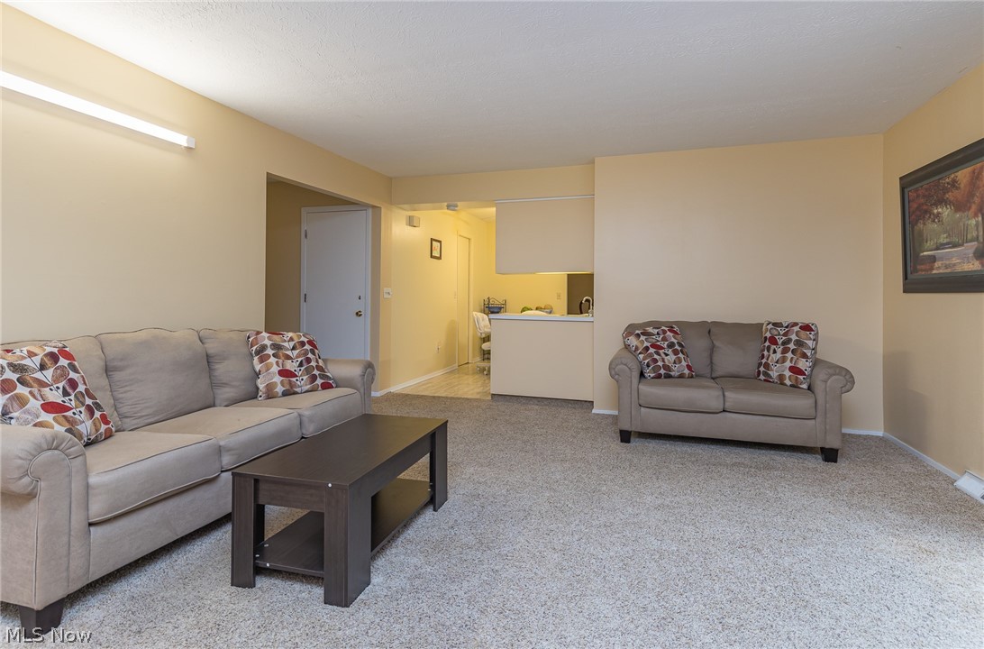 Hunting Meadows - Residential