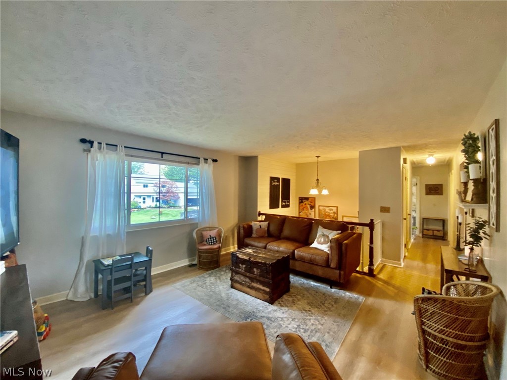 Salida Sub 12 - Residential