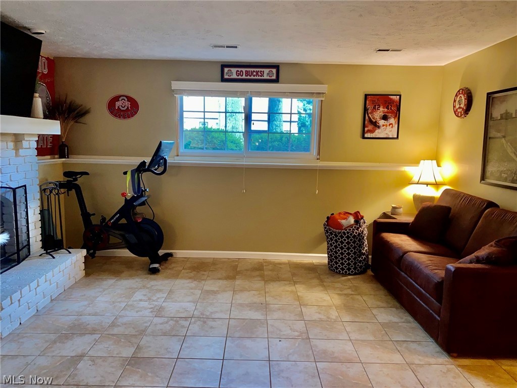 Salida Sub 12 - Residential