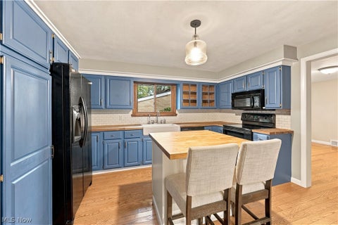 Tiny photo for 622 Summit Street SE, North Canton, OH 44720 (MLS # 5250569)