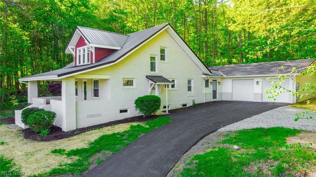 Photo of 13240 Sandusky Drive, Beach City, OH 44608 (MLS # 5210735)