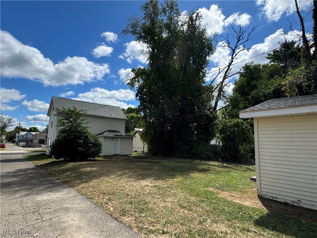 608 S 8th Street, Cambridge, Ohio image 9