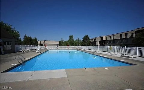 Tiny photo for 9640 Cove Drive #A-36, North Royalton, OH 44133 (MLS # 5190074)