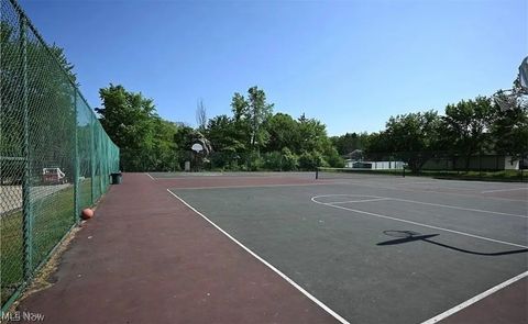 Tiny photo for 9640 Cove Drive #A-36, North Royalton, OH 44133 (MLS # 5190074)