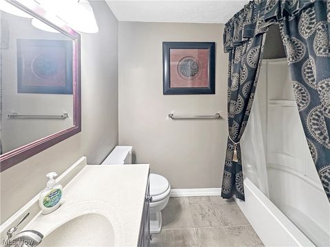 Tiny photo for 9640 Cove Drive #A-36, North Royalton, OH 44133 (MLS # 5190074)