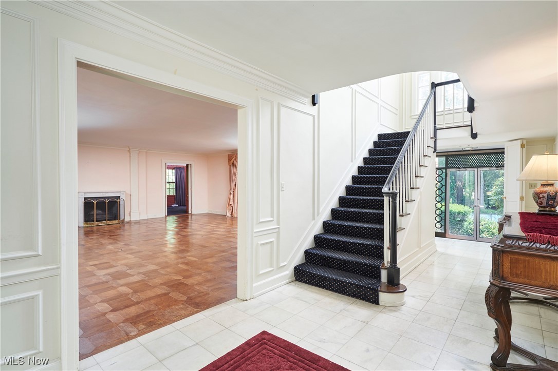 2166 Ridgewood Road