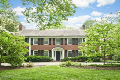2166 Ridgewood Road Akron OH 44313