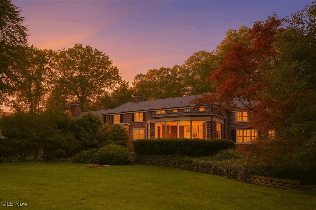 2166 Ridgewood Road