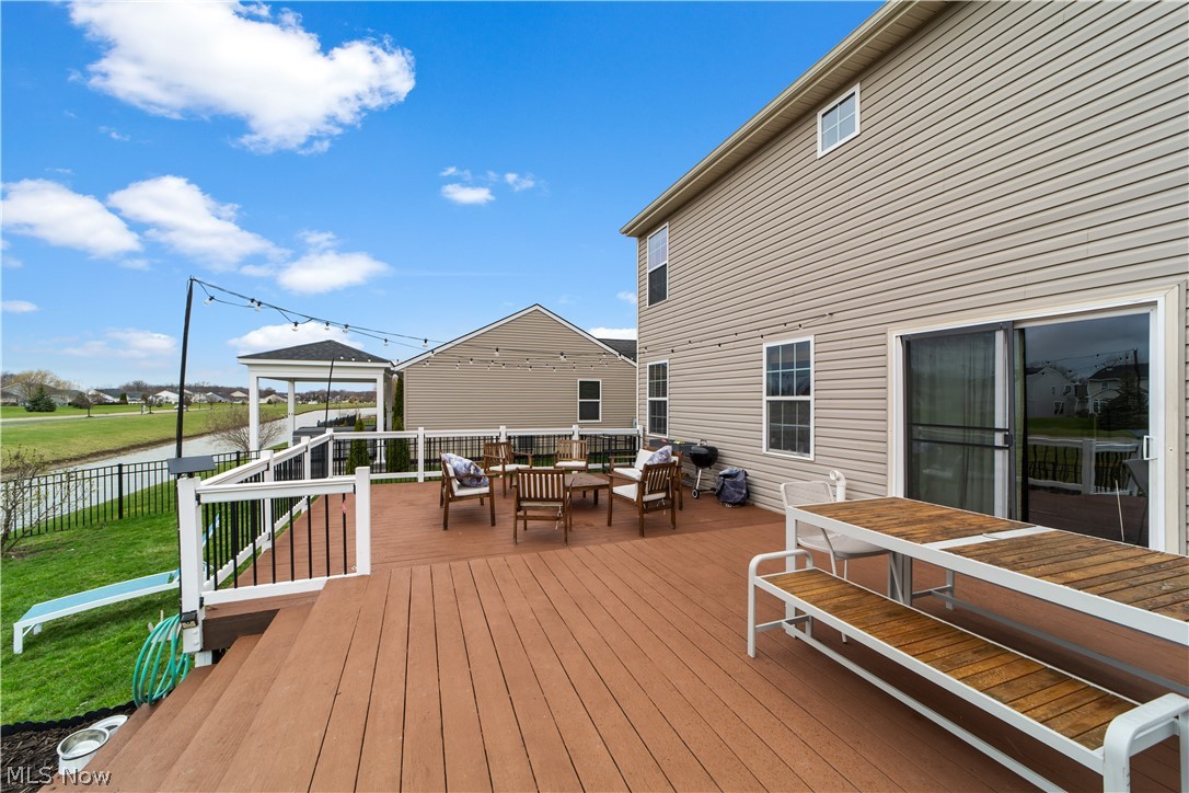 Meadows Lakes Sub - Residential