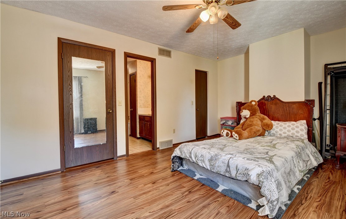 Hampton Ridge Condo - Residential