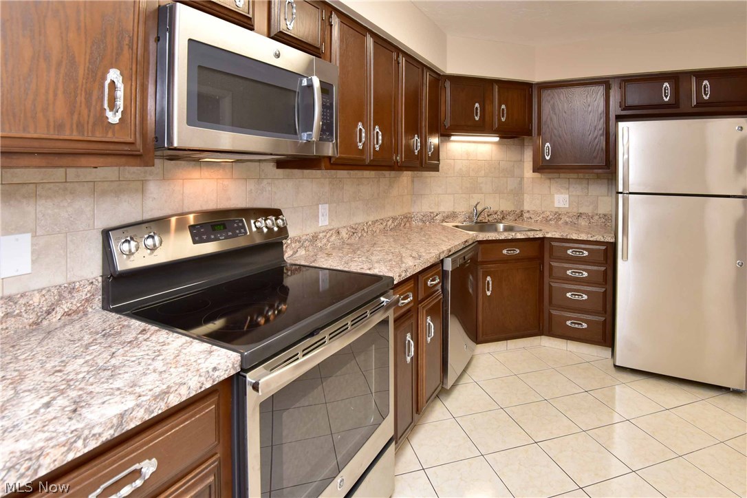 Meridian Condo - Residential Lease