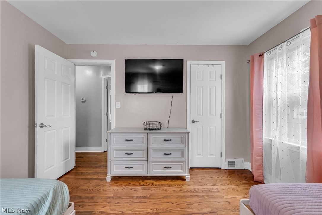 Tuxedo Lake Overlook - Residential