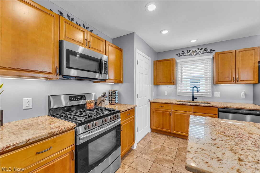 Tuxedo Lake Overlook - Residential