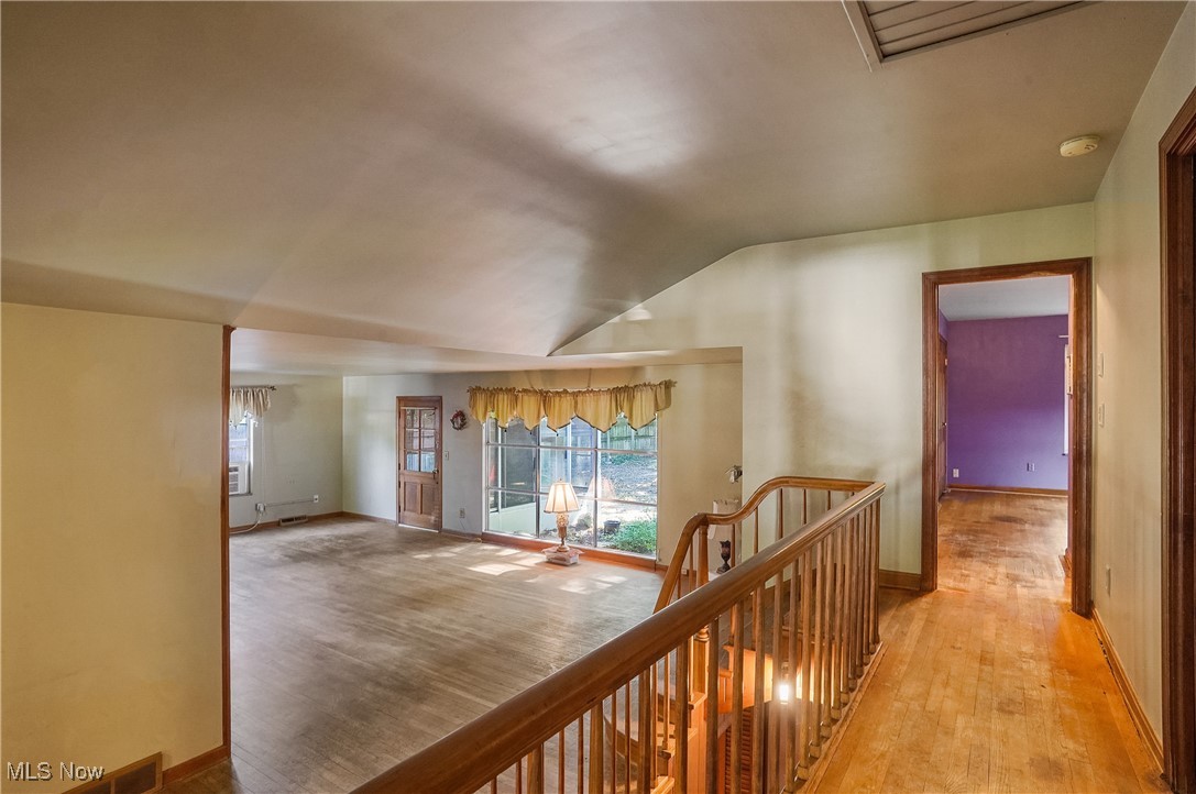 Akron, Ohio 44313, United States, 3 Bedrooms Bedrooms, ,3 BathroomsBathrooms,Residential,Contingent,39635