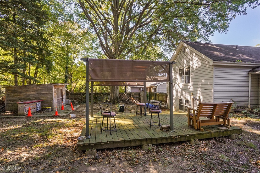 Akron, Ohio 44313, United States, 3 Bedrooms Bedrooms, ,3 BathroomsBathrooms,Residential,Contingent,39635