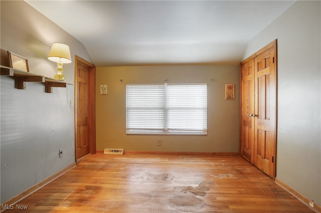 Akron, Ohio 44313, United States, 3 Bedrooms Bedrooms, ,3 BathroomsBathrooms,Residential,Contingent,39635