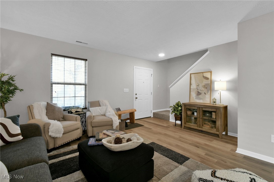 8187 Royal Elm Drive, Blacklick, Ohio image 8