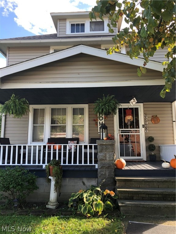 This Charming Colonial has 3 bedrooms and 1 full bath. The front porch is perfect for relaxing. The living room and formal dining room are spacious. There are hardwood floors throughout most of the home. The kitchen comes with all the appliances. The roof and vinyl siding were updated in 2016. There is a newer 2 car garage as well. The basement was waterproofed.