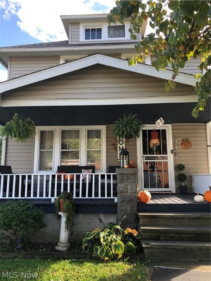 This Charming Colonial has 3 bedrooms and 1 full bath. The front porch is perfect for relaxing. The living room and formal dining room are spacious. There are hardwood floors throughout most of the home. The kitchen comes with all the appliances. The roof and vinyl siding were updated in 2016. There is a newer 2 car garage as well. The basement was waterproofed.