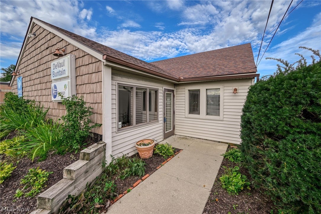 4222 State Route 43 B