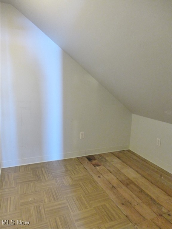 2906 Parklane Drive, Parma, Ohio image 20