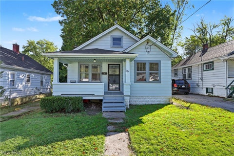 Homes For Sale - 957 E Dewey Avenue<br/> Youngstown, OH 44502