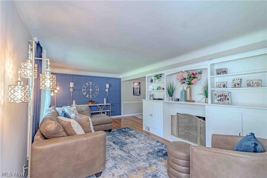 1233 Brainard Road