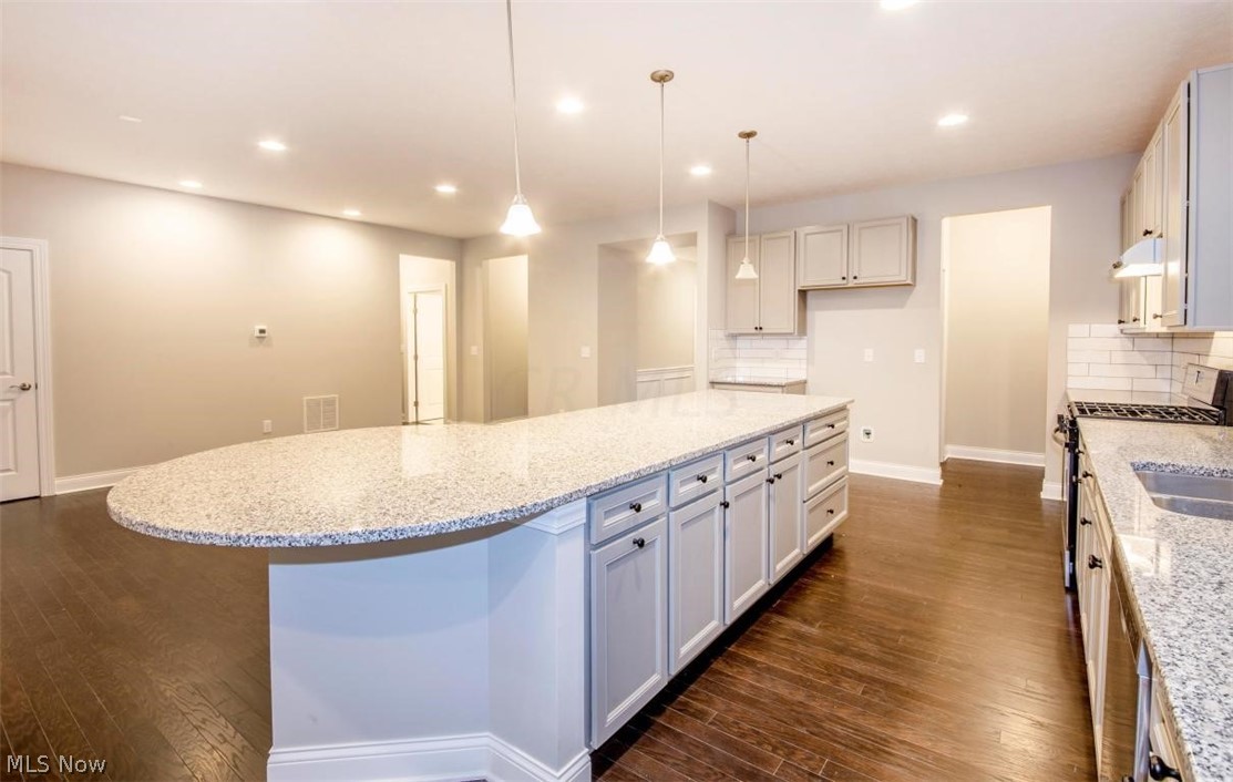 The Retreat at Lake Forest - Residential