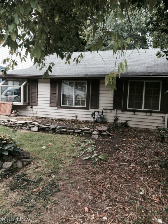 Willobee-On-The-Lake 01 - Residential