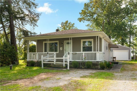 Photo of 3194 S Bender Avenue, Akron, OH 44319 (MLS # 5252218)