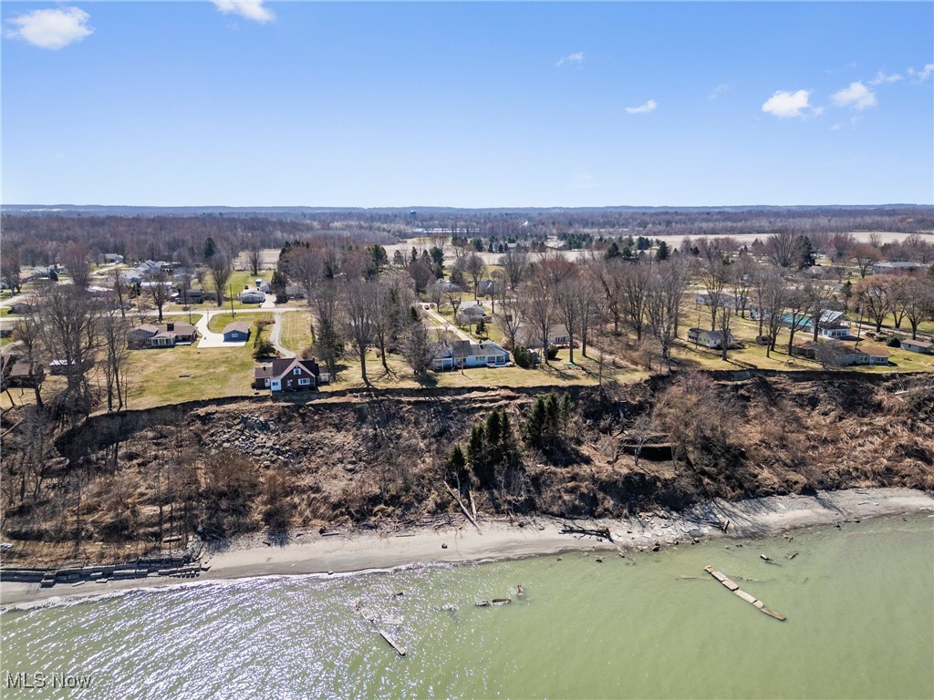 1122 Lake Road, Conneaut, Ohio image 16