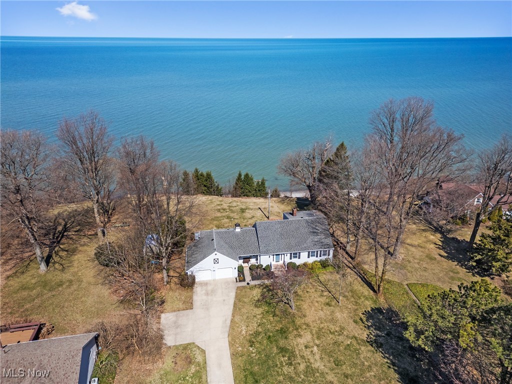 1122 Lake Road, Conneaut, Ohio image 5