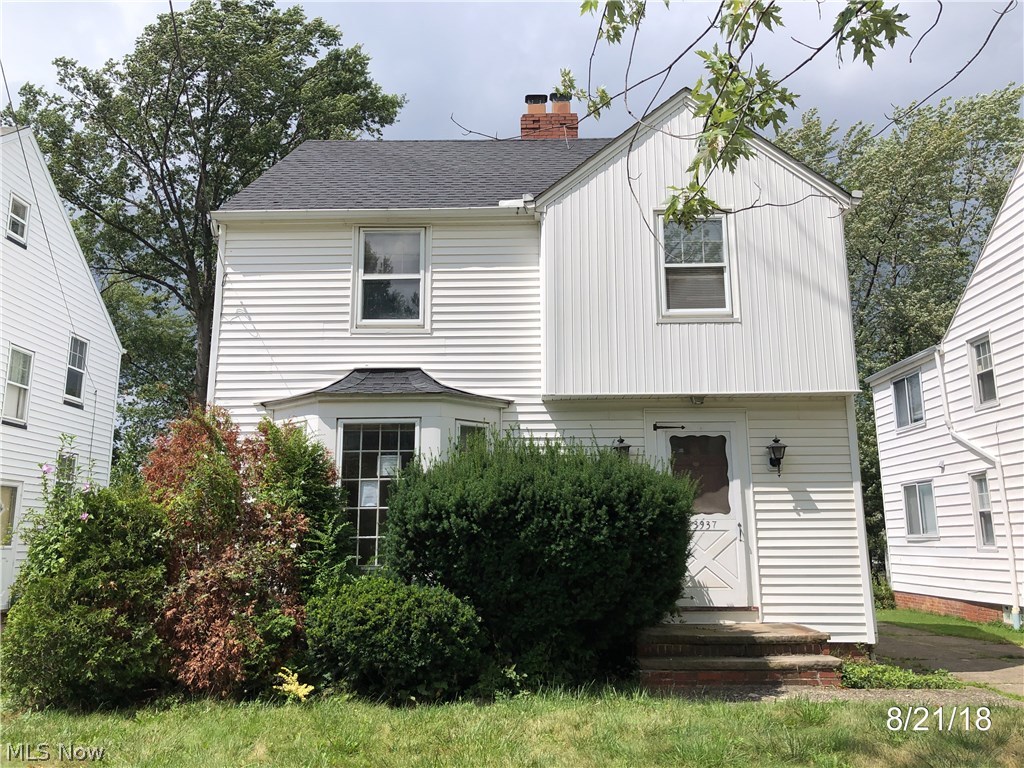 Classic Cleveland Heights colonial style home with 3 bedrooms and 1,162 square feet of living space. This home features a living room with a fireplace and formal dining room. There is also a partially finished basement for additional space and a two car detached garage. This home does need some work but offers great potential for the savvy investor buyer. The buyer must assume the Cleveland Heights point of sale violations on this home.