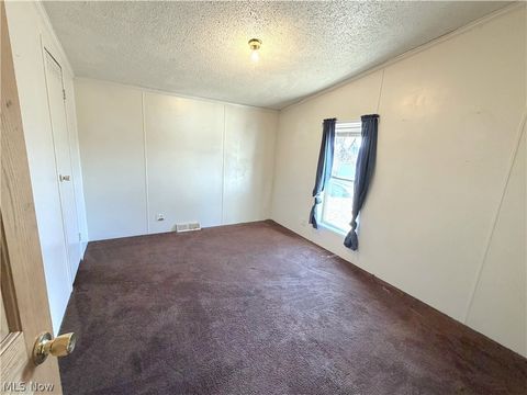 Tiny photo for 14 Hector Avenue, Chester, WV 26034 (MLS # 5189281)