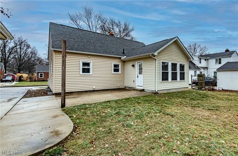 Tiny photo for 388 Crestwood Avenue, Wadsworth, OH 44281 (MLS # 5188112)