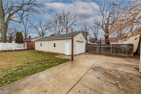 Tiny photo for 388 Crestwood Avenue, Wadsworth, OH 44281 (MLS # 5188112)