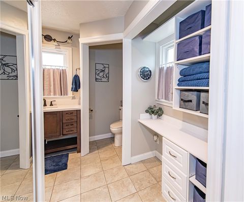 Tiny photo for 388 Crestwood Avenue, Wadsworth, OH 44281 (MLS # 5188112)