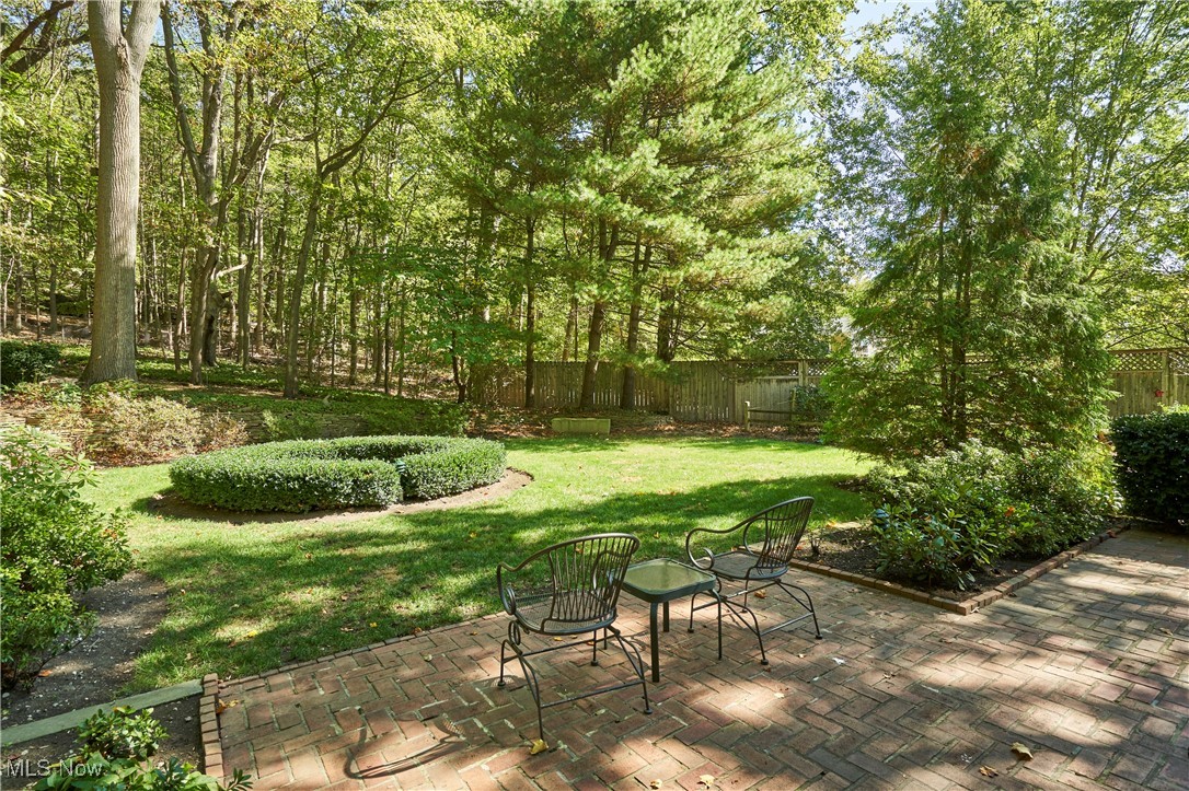 511 W Fairlawn Boulevard