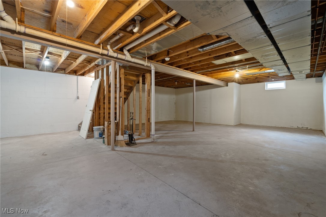 6510 Grove Lane #52, Parma, Ohio image 32