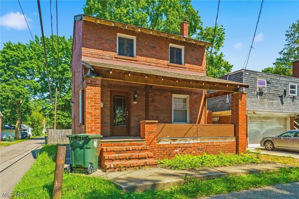 Photo of 1413 13th Street NW, Canton, OH 44703 (MLS # 5215685)