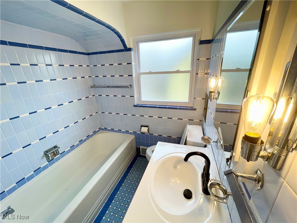 Maple Heights - Residential