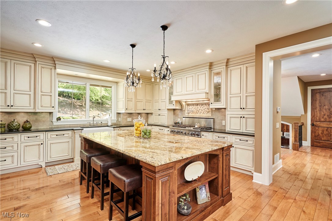 Richfield, Ohio 44286, United States, 6 Bedrooms Bedrooms, ,6 BathroomsBathrooms,Residential,Active,151323