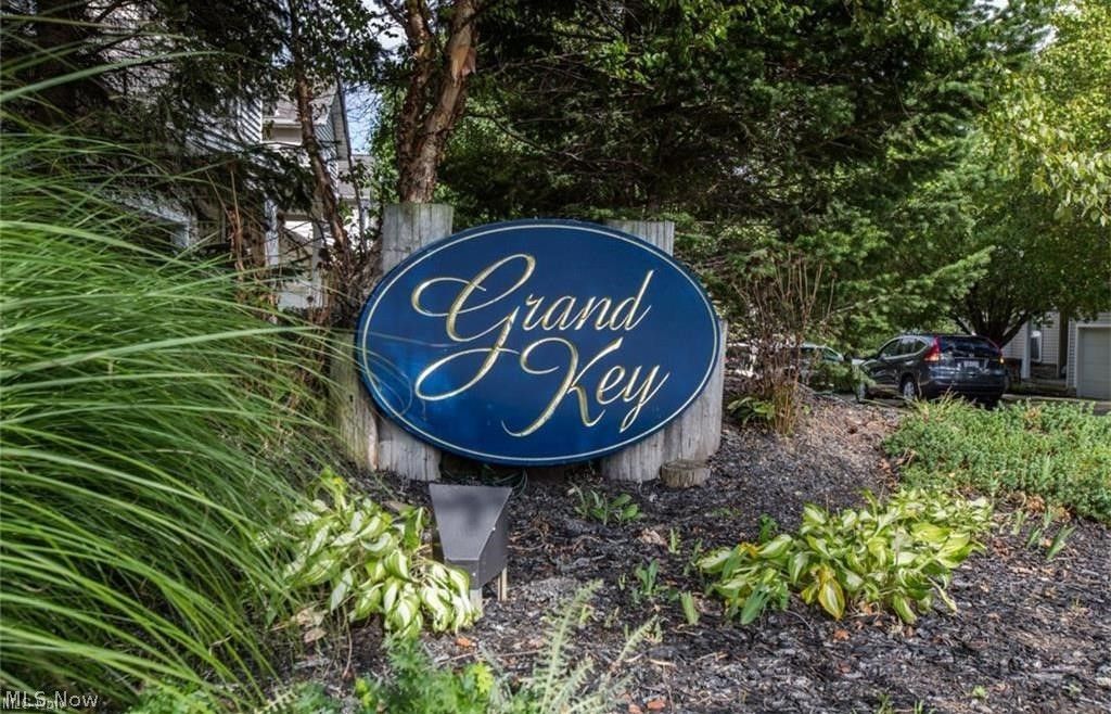 Photo of 90 Grand Key Drive, Grand River, OH 44045 (MLS # 5203489)