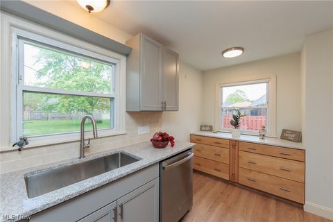 Tiny photo for 5906 Twin Lakes Drive, Parma, OH 44129 (MLS # 5210321)