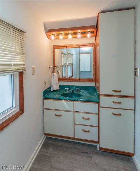 Tiny photo for 5906 Twin Lakes Drive, Parma, OH 44129 (MLS # 5210321)