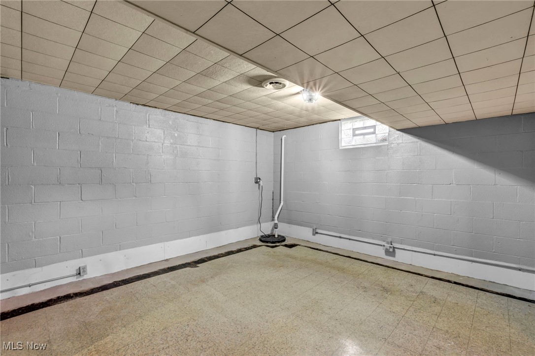 367 High Grove Boulevard, Akron, Ohio image 34