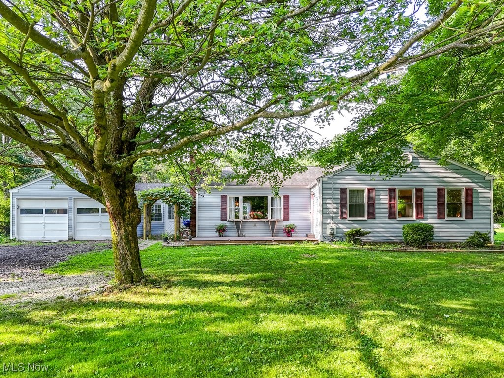 Room-to-room, Mother Nature's beauty awaits you! This gorgeous, spacious ranch sits on a serene country lot and it comes with two additional parcels (with the 6 lots = total approx .8 acres), all included in the listing. Enjoy privacy and natural surroundings on this irregular-shaped lot, offering a peaceful escape just minutes from shopping, three grocery stores, major retailers, and the hike and bike trail.
The home features 3 bedrooms and 2 full baths, including an owner's en-suite bath. The spacious living room includes a wood-burning fireplace, and there's a formal dining room perfect for gatherings. Enjoy the charm of the enclosed breezeway (porch) connecting to a 2-car attached garage,
Recent updates include:
DOUBLE OVEN STOVE AND STOVE TOP
Updated bathrooms and appliances
Upgraded service boxes
Waterproofed basement (transferable warranty)
New gravel in the driveway
If you love country-style décor with the convenience of modern upgrades, this is the home for you. Approximate square footage: 1296. Don't miss your chance to own this peaceful retreat with space, charm, and comfort!
