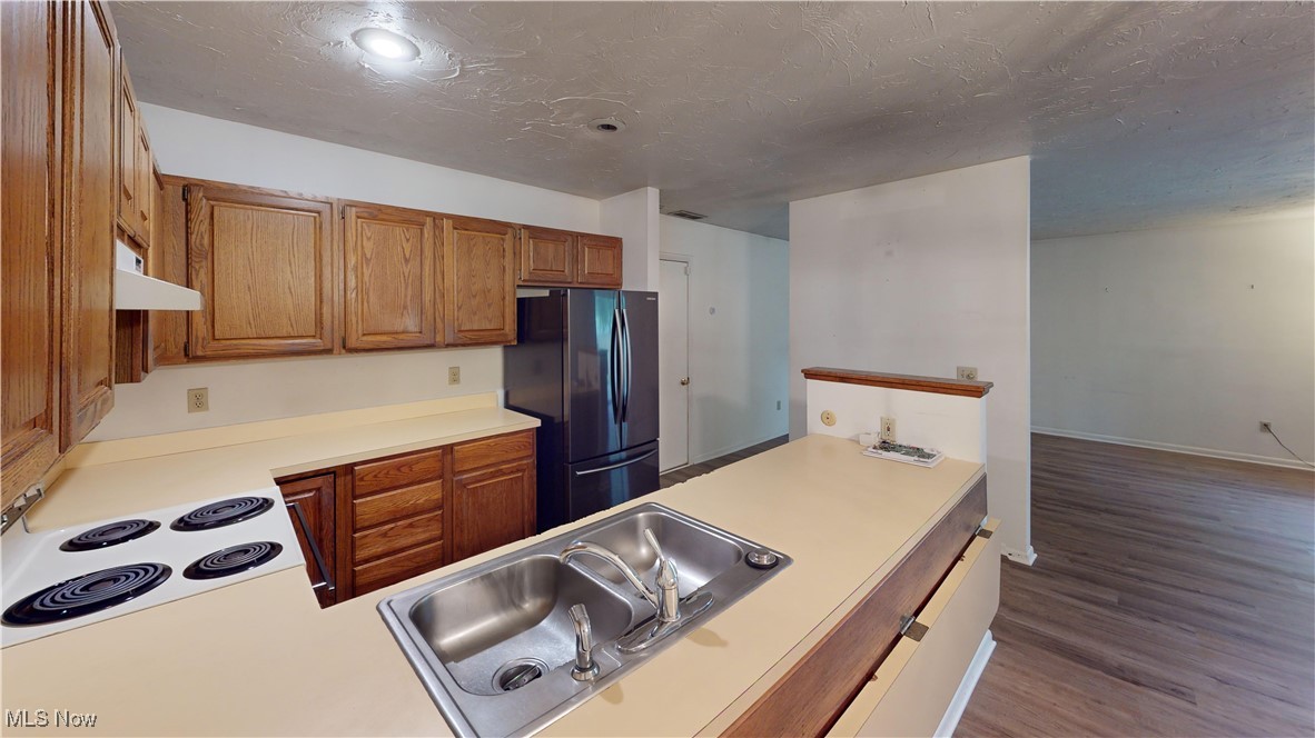 Windchimes On Summit - Residential